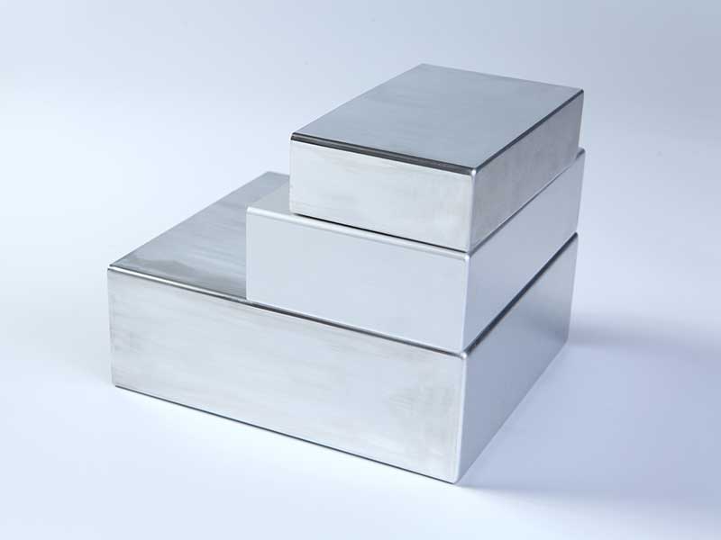 New energy vehicle power battery type and industrial chain